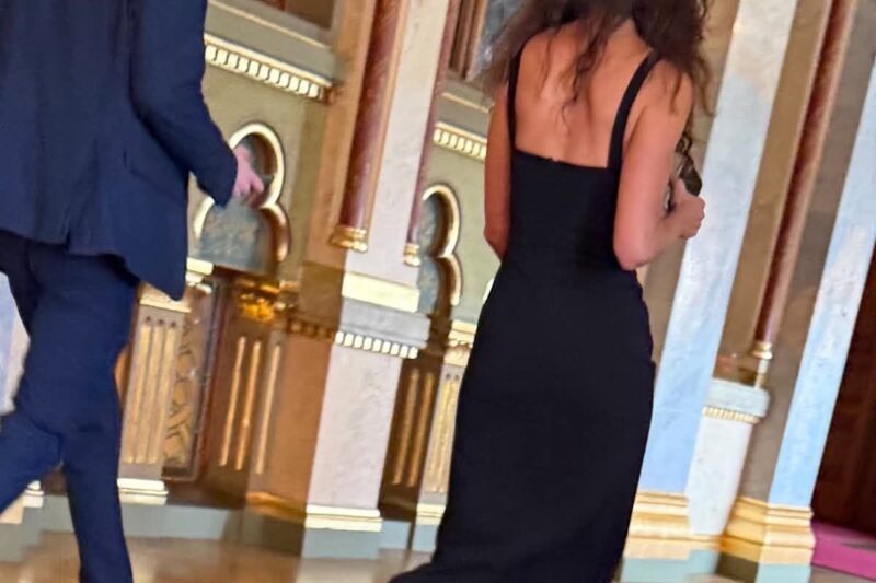 Szakács Pista: Az megvan, hogy Ilonka first lady papucsban dzsampol a Parlamentben?